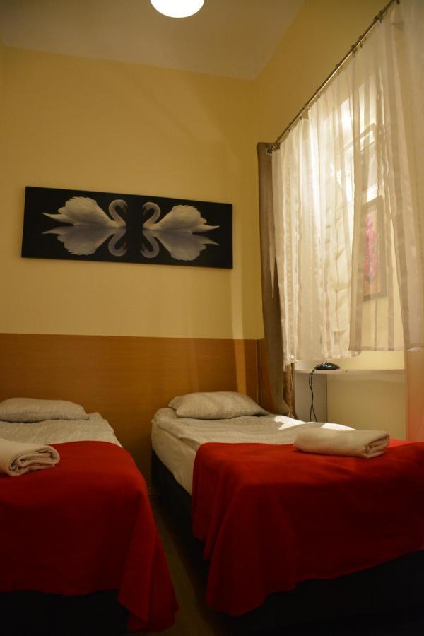 Residence B&B La Fontaine Aparthotel Краков Экстерьер фото